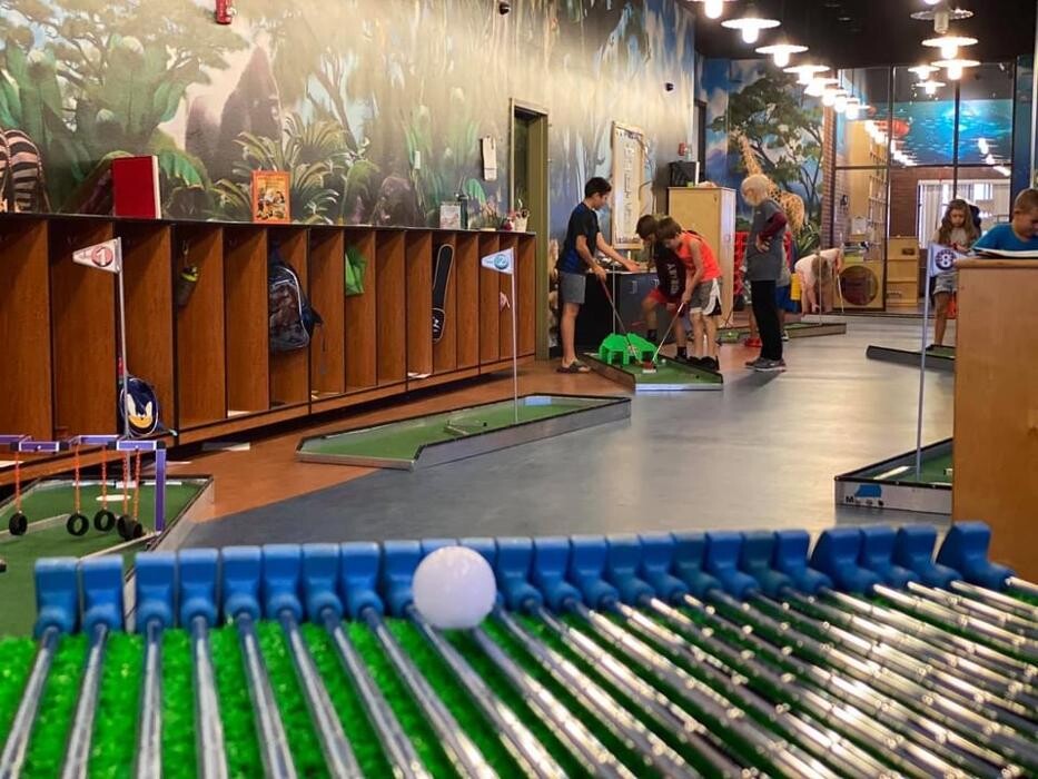 Images Mini Golf on the Go-Arizona's Mini Golf that Comes to You