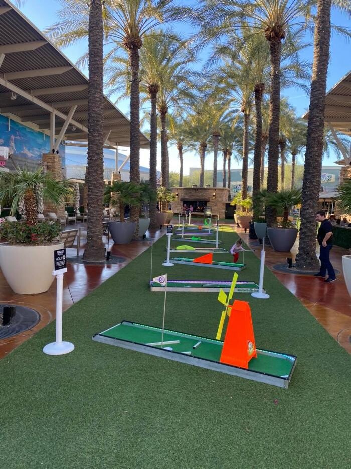 Images Mini Golf on the Go-Arizona's Mini Golf that Comes to You