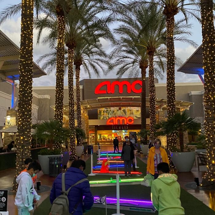 Images Mini Golf on the Go-Arizona's Mini Golf that Comes to You