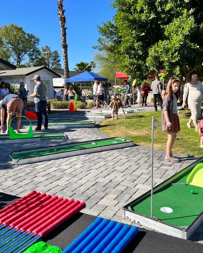 Images Mini Golf on the Go-Arizona's Mini Golf that Comes to You