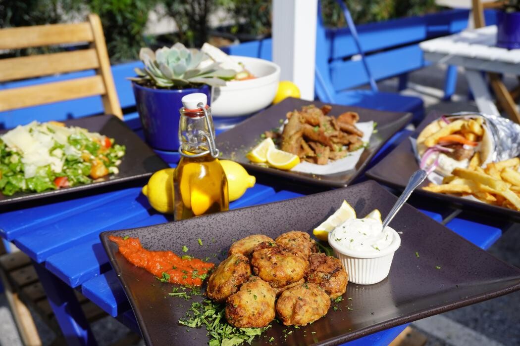 Images Meraki Gyro & Bakery