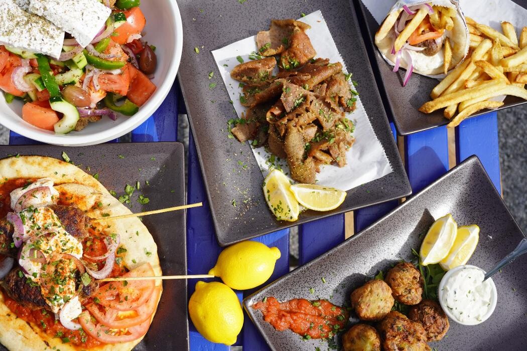 Images Meraki Gyro & Bakery