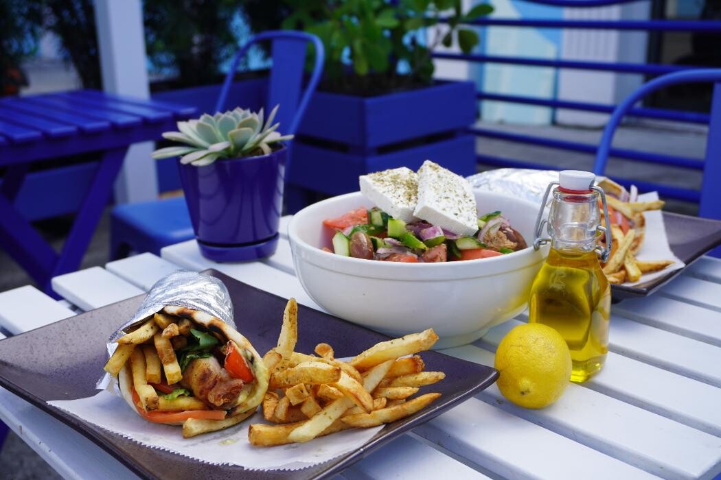 Images Meraki Gyro & Bakery