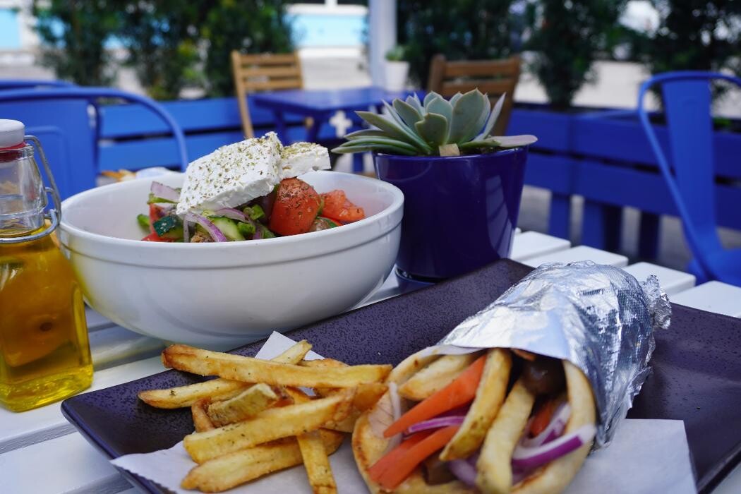 Images Meraki Gyro & Bakery