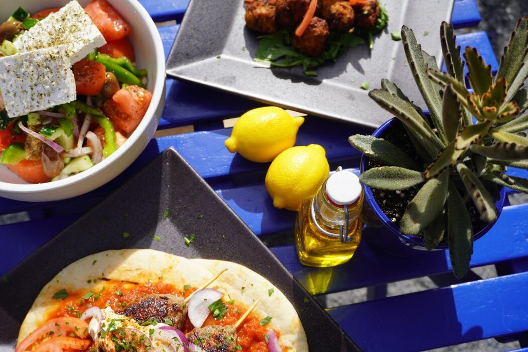Images Meraki Gyro & Bakery