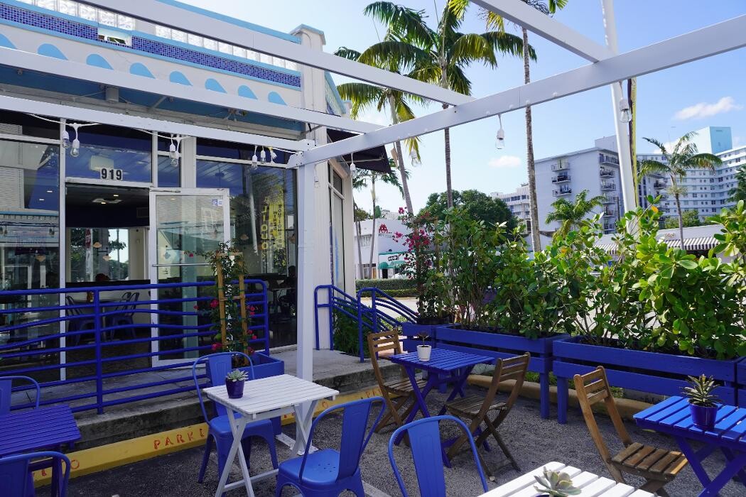 Images Meraki Gyro & Bakery