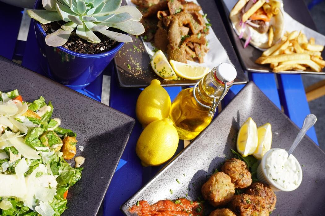 Images Meraki Gyro & Bakery