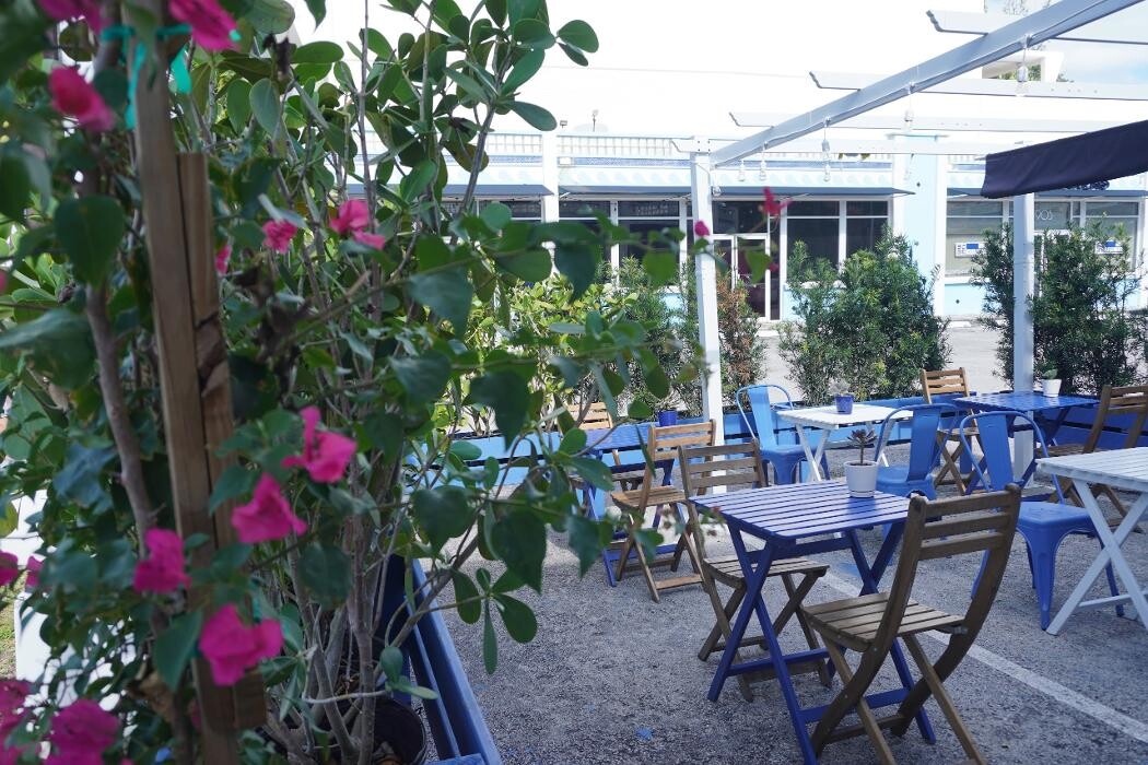 Images Meraki Gyro & Bakery