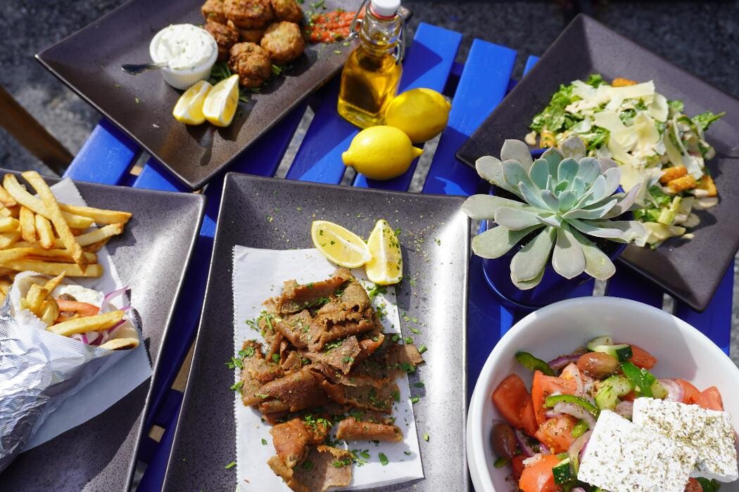 Images Meraki Gyro & Bakery