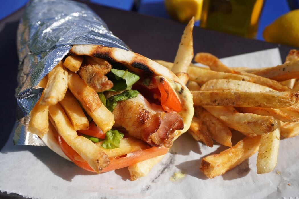 Images Meraki Gyro & Bakery