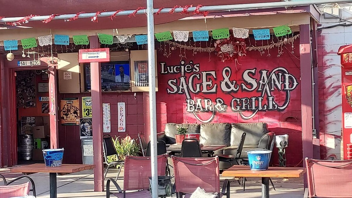 Images Lucie's Sage & Sand Bar & Grill