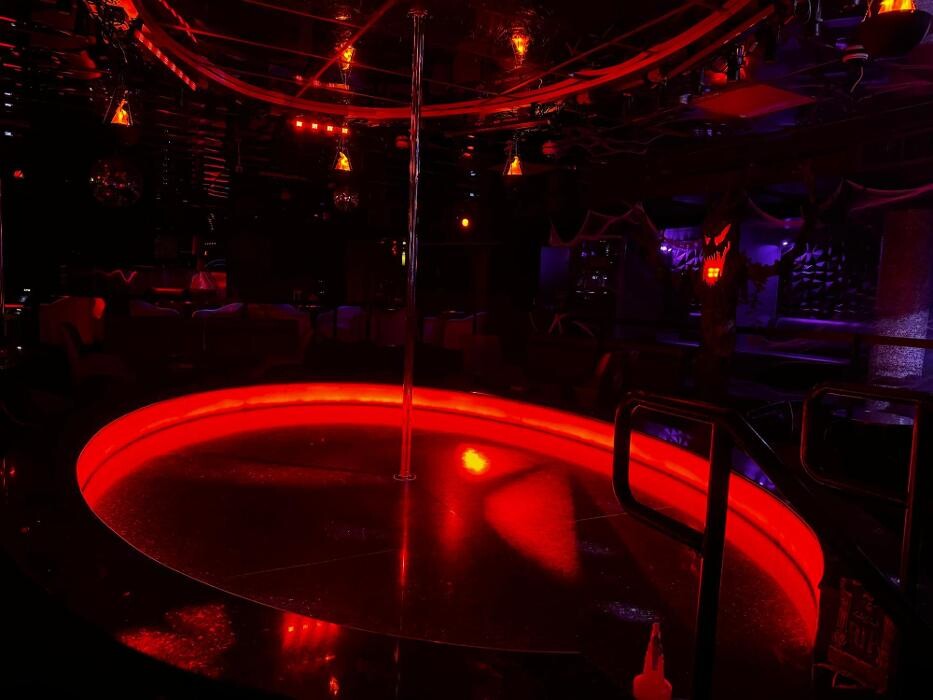 Images Larry Flynt's Hustler Club