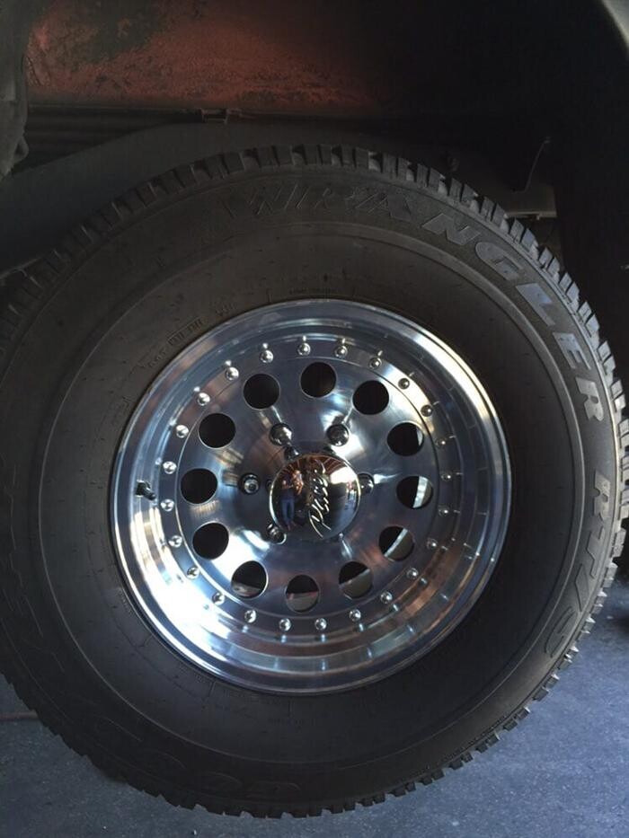 Images Howie's Tire & Wheel