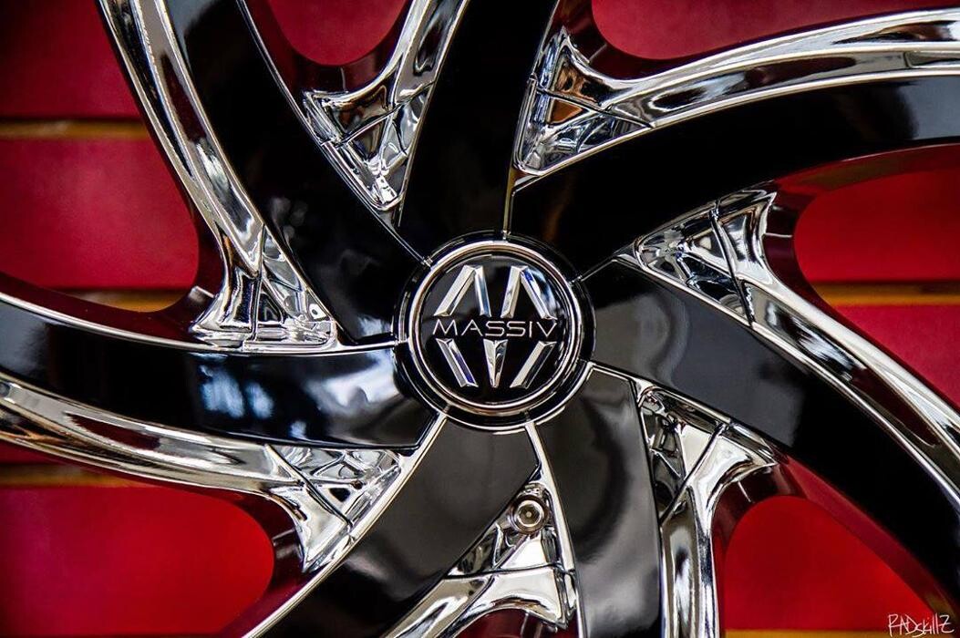 Images Howie's Tire & Wheel