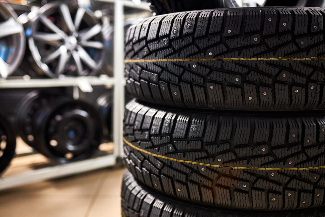 Images Howie's Tire & Wheel