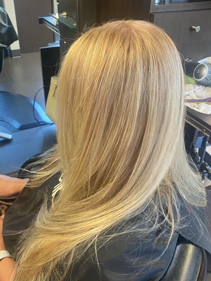 Images Daired's Salon & Spa Pangea