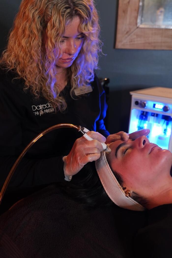 Images Daired's Salon & Spa Pangea