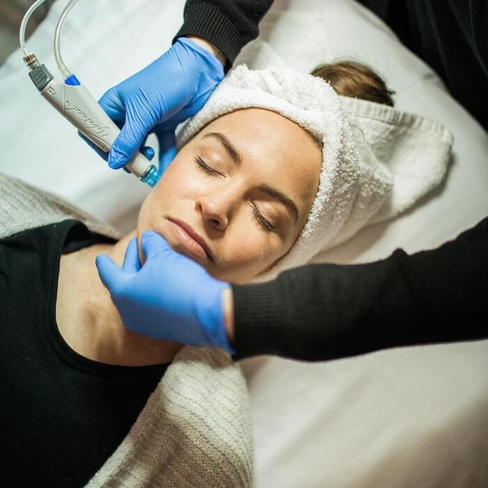 Images Daired's Salon & Spa Pangea