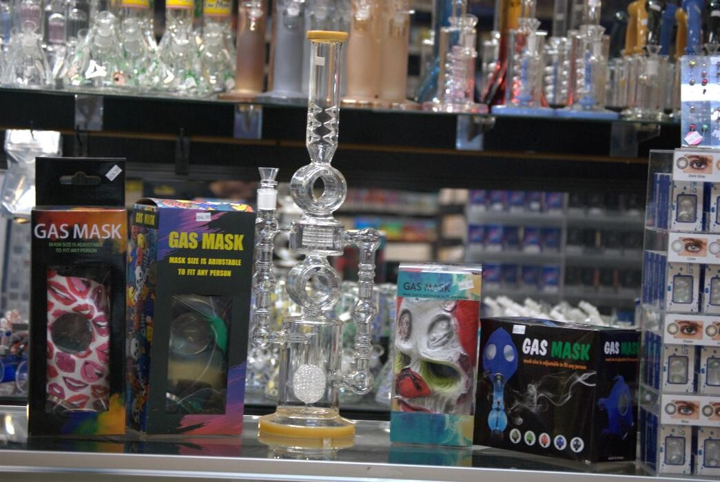 Images Dana's Smoke Shop