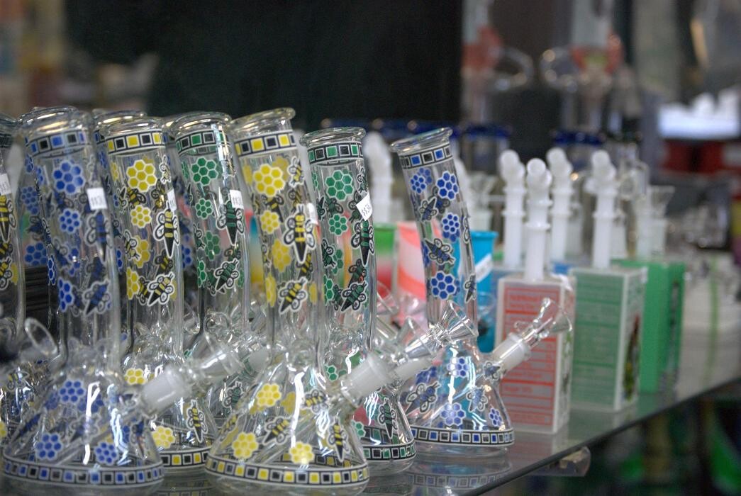 Images Dana's Smoke Shop