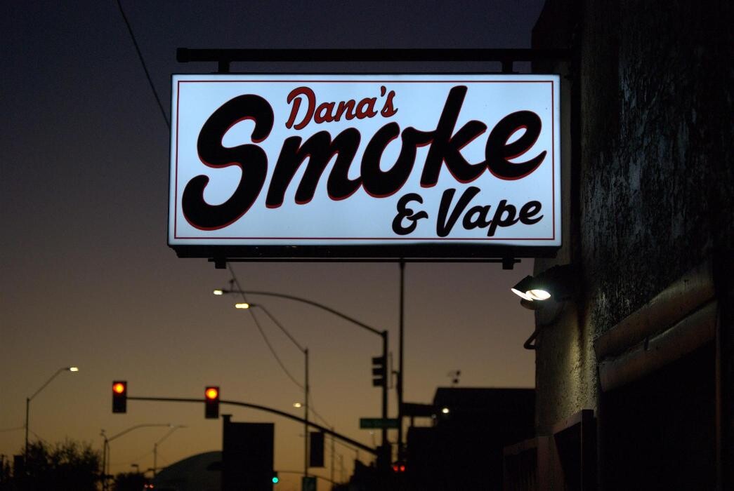 Images Dana's Smoke Shop