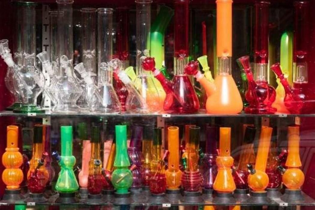 Images Bud's Glass Joint