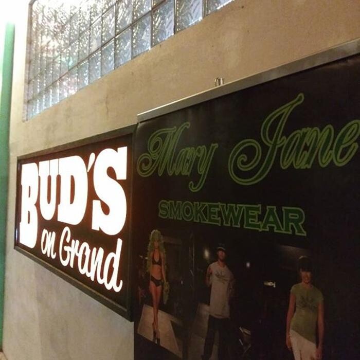 Images Bud's on Grand