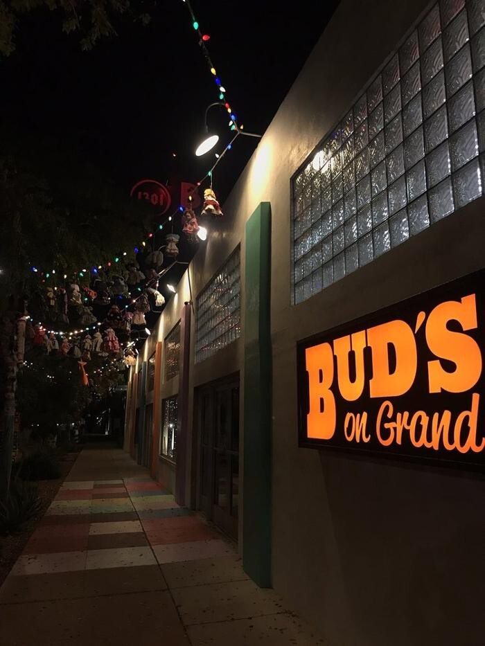 Images Bud's on Grand