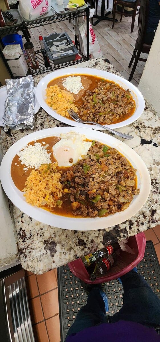 Images Bertha's Restaurant "El sabor de los Mochis"