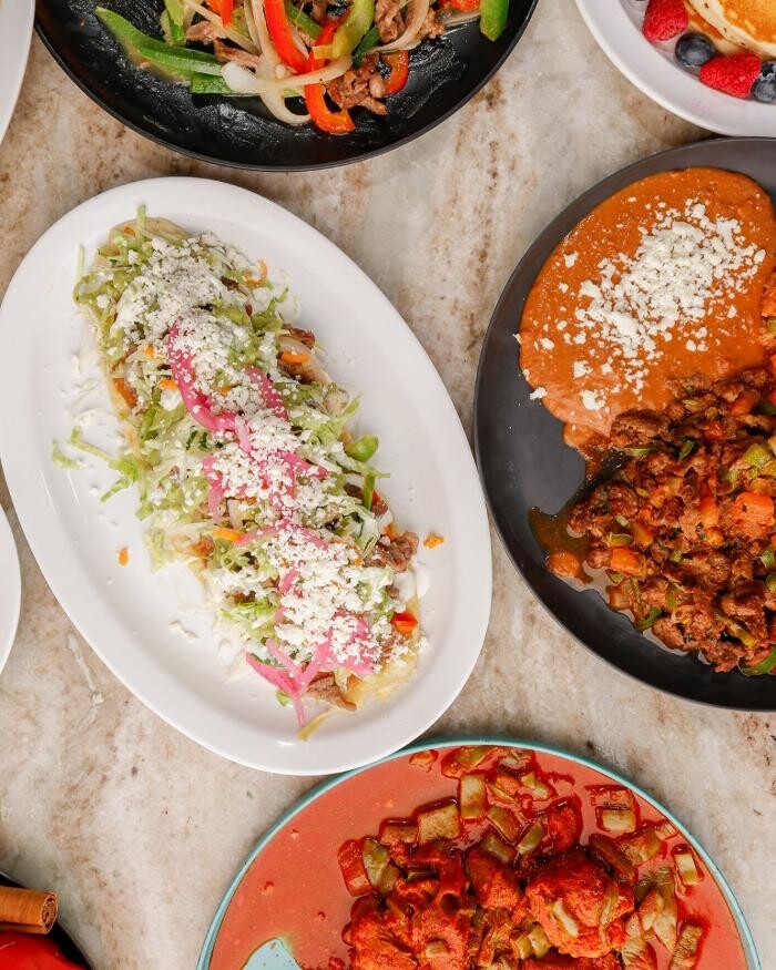 Images Bertha's Restaurant "El sabor de los Mochis"