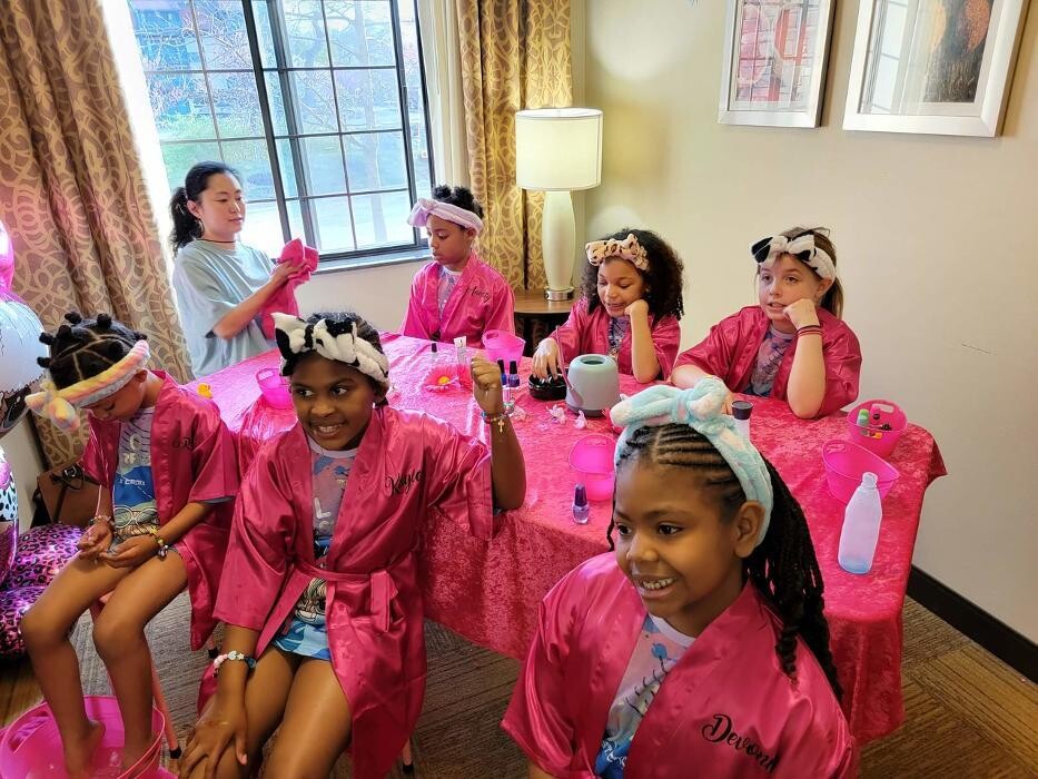 Images St. Louis Children's Party