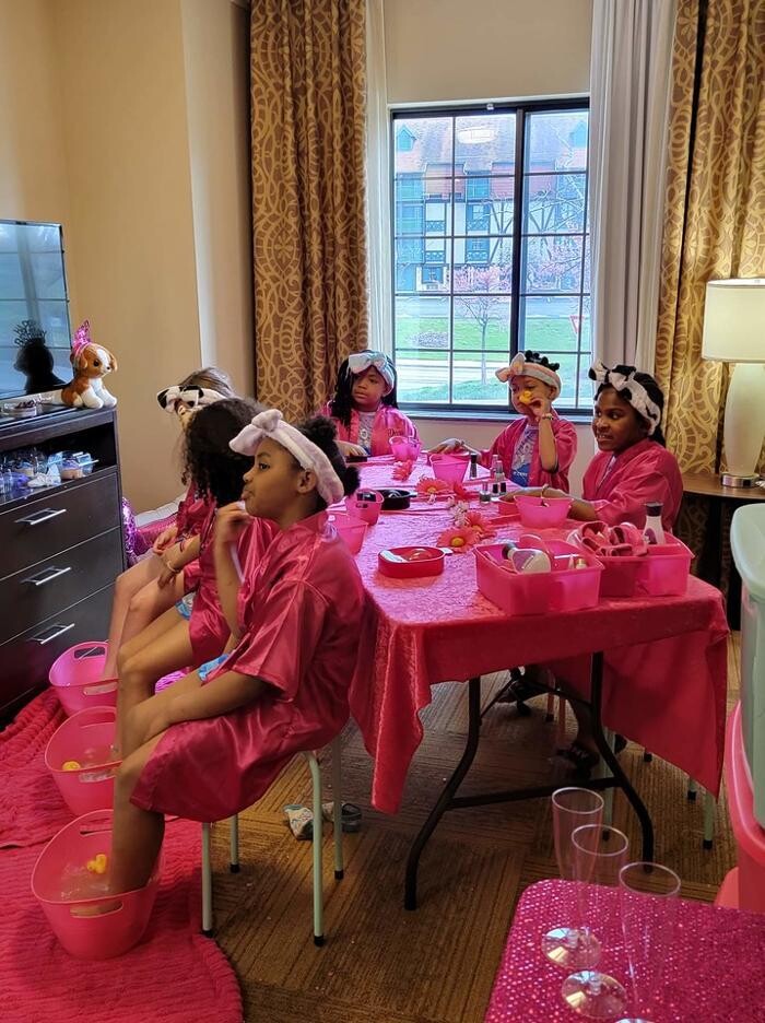 Images St. Louis Children's Party
