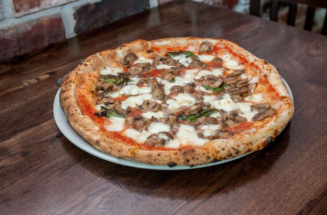 Images Bavaro's Pizza Napoletana & Pastaria