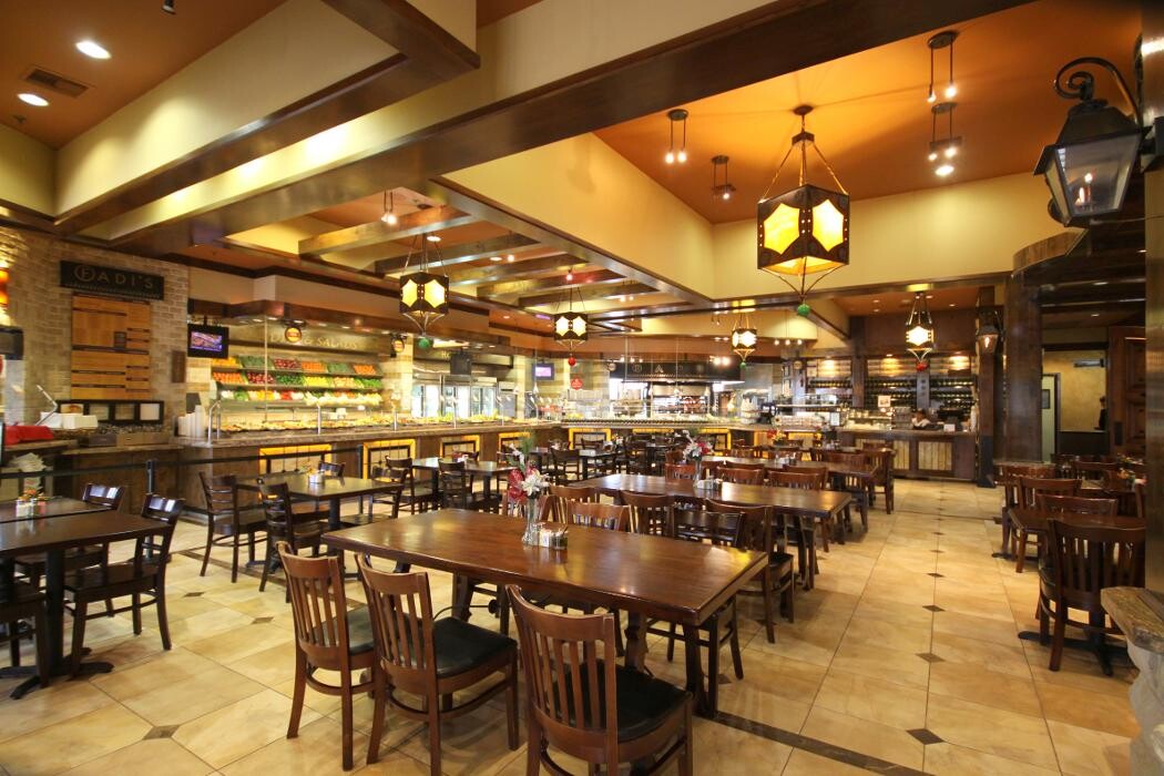 Images Fadi's Mediterranean Grill