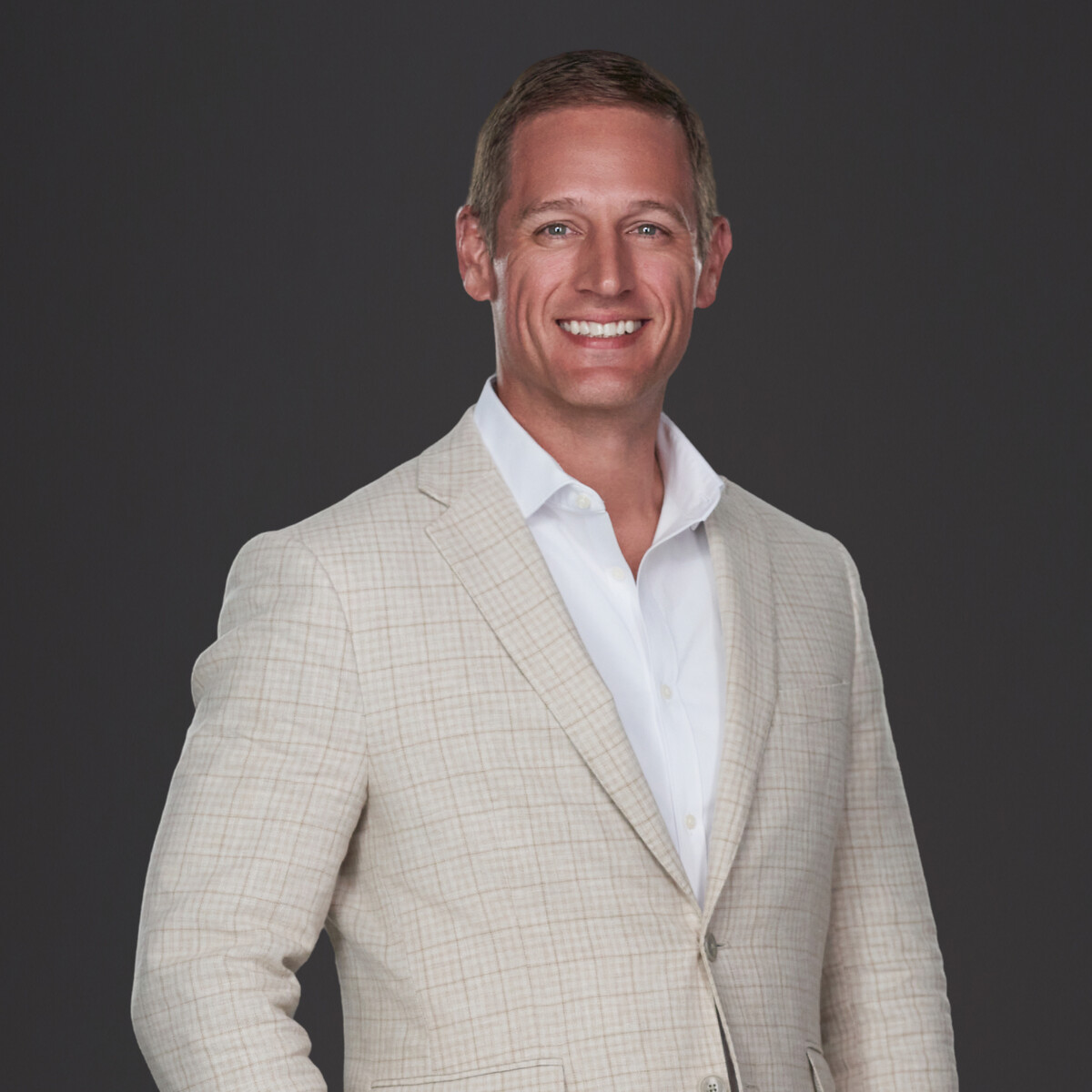 Revolution Mortgage NMLS #1686046 - Robert Siler Logo