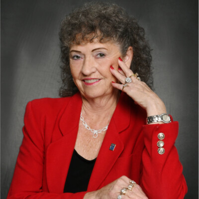 Real Estate Pros - MARTHA EDELBLUTE, Broker/Owner Logo