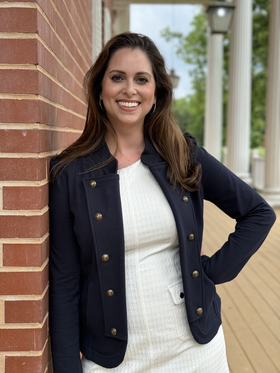 Better Homes and Gardens Real Estate Signature Brokers - Megan Summers Logo