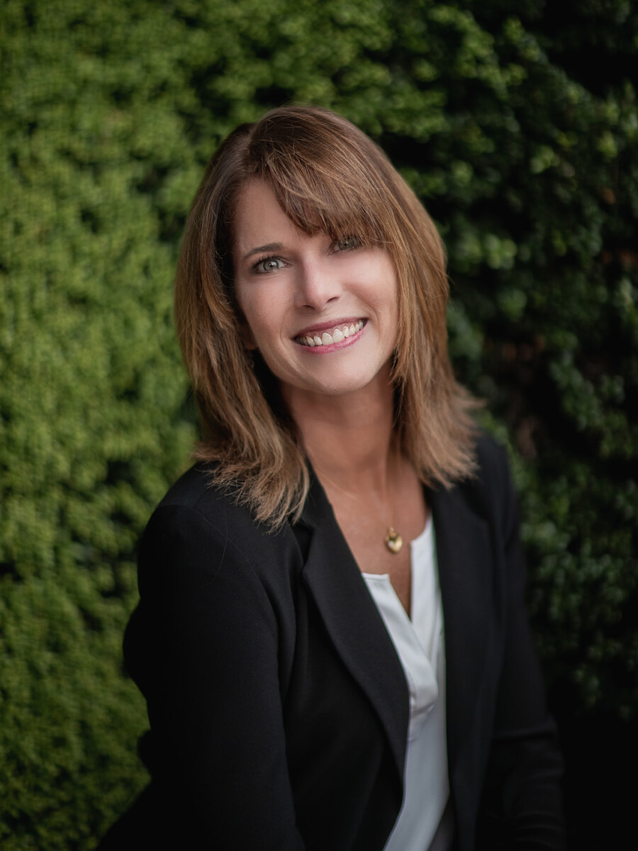 Sotheby's International Realty Affiliates LLC - Sharon Glatz Scott Logo