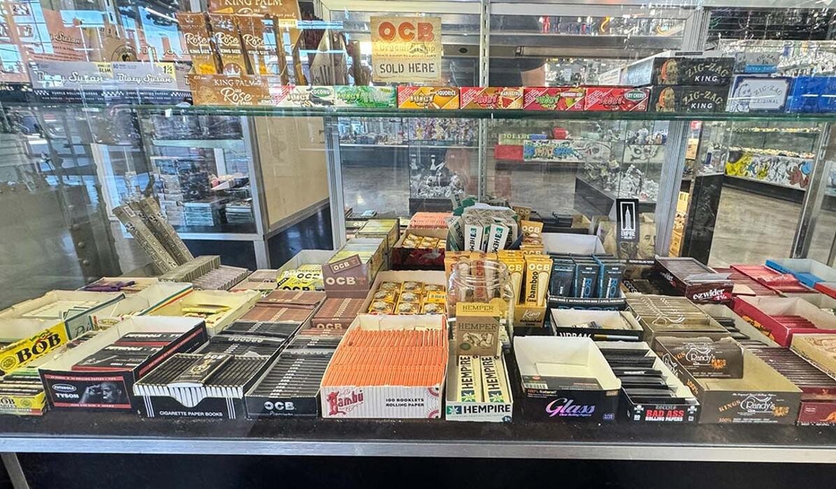 Images It's All Goodz Smoke Shop McDowell Rd