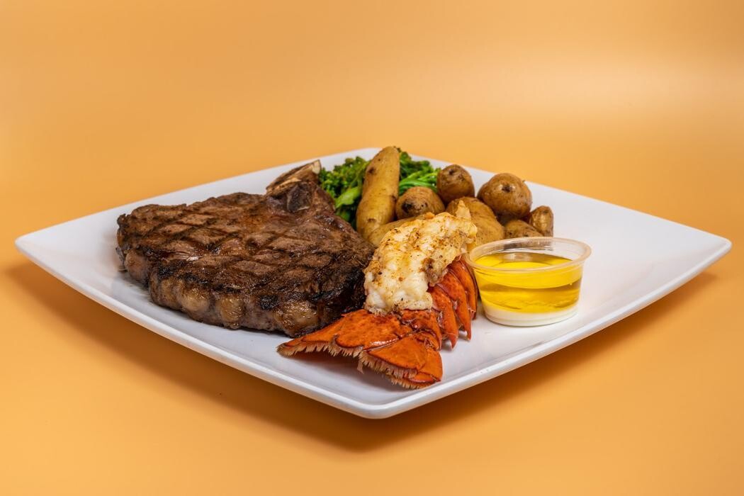 Images Tampa Gold Club Gentlemen's Club & Steakhouse