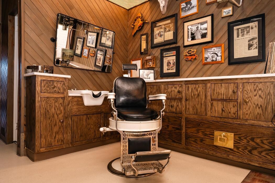 Images Sam Hill's Barbershop by Arrow