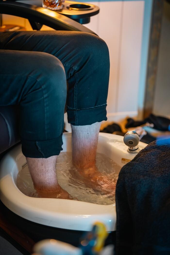 Images Sam Hill's Barbershop by Arrow