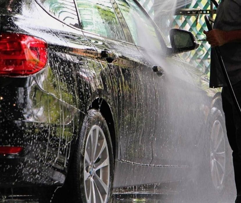 Images Dolphin's Finest Hand Car Wash