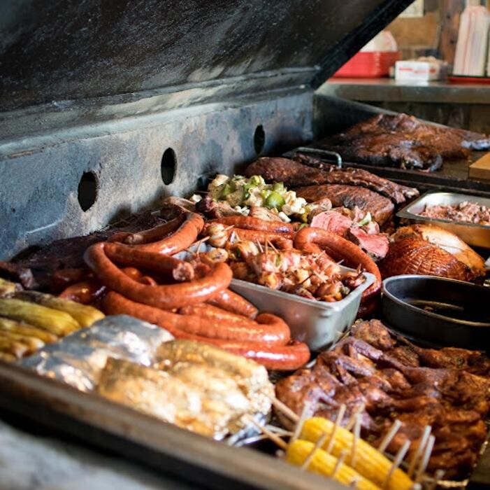 Hard Eight BBQ Logo