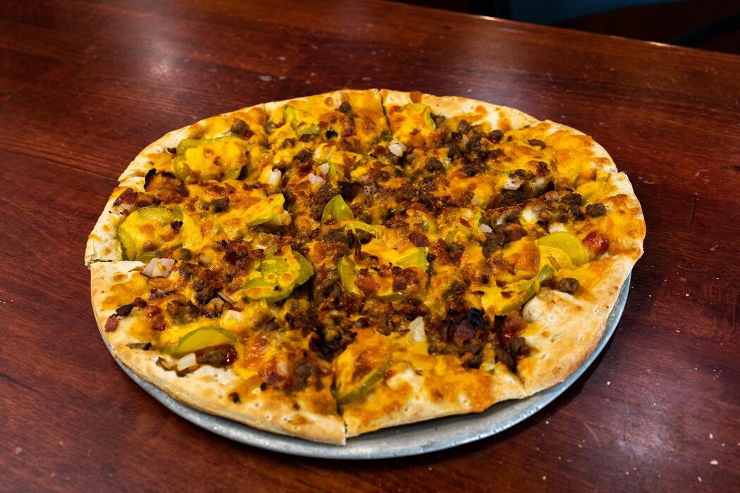 Images Bold Bites Sports Bar & Grill