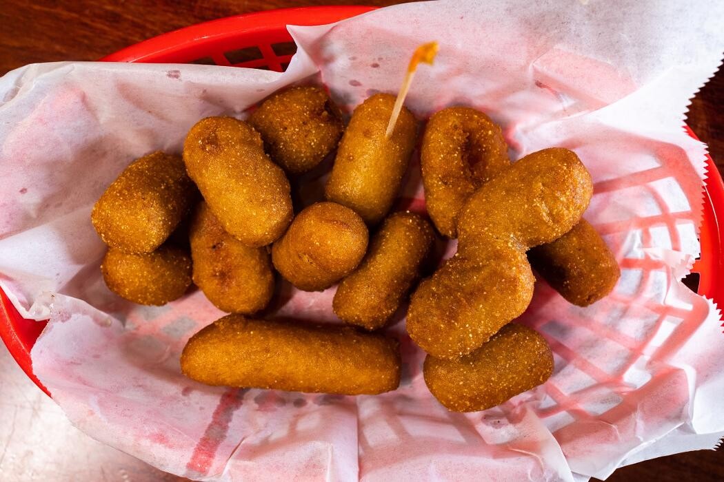 Images Bold Bites Sports Bar & Grill
