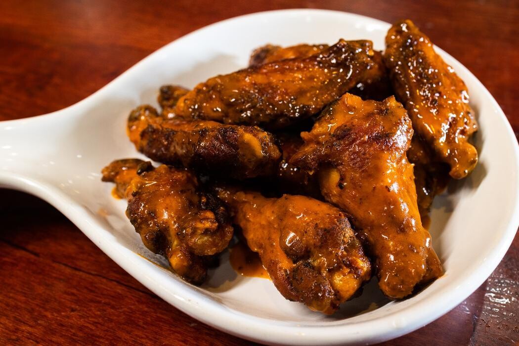 Images Bold Bites Sports Bar & Grill