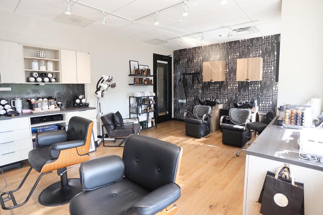 Images Blue Salon Suites