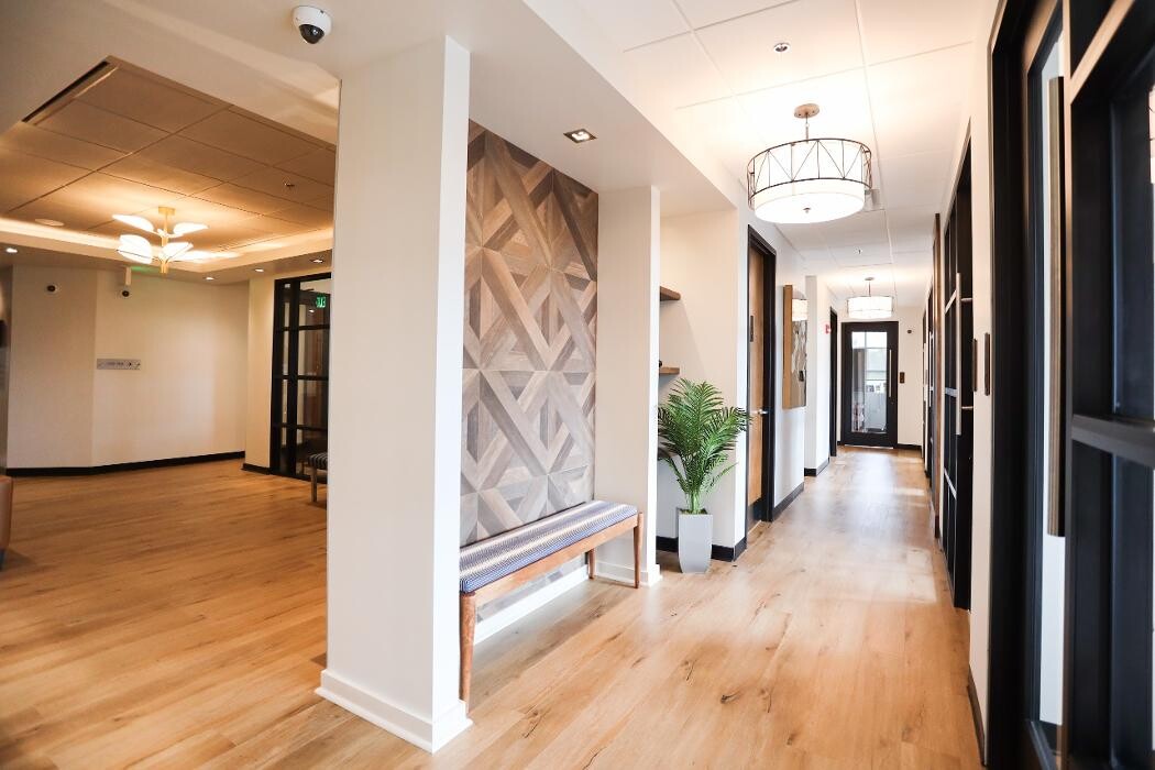 Images Blue Salon Suites