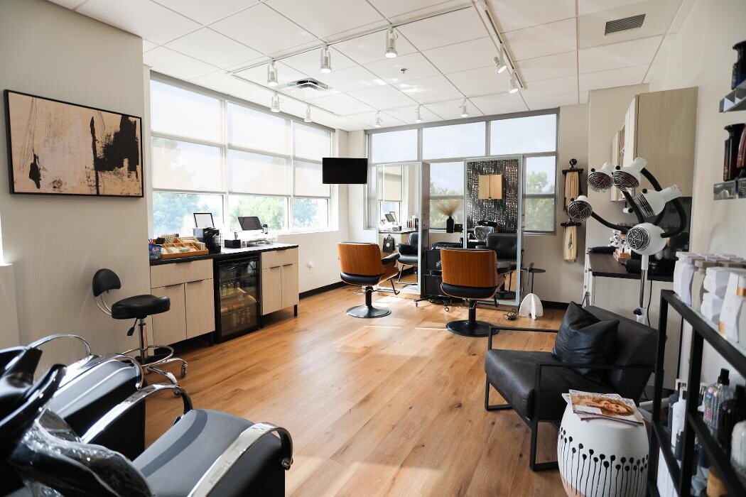 Images Blue Salon Suites